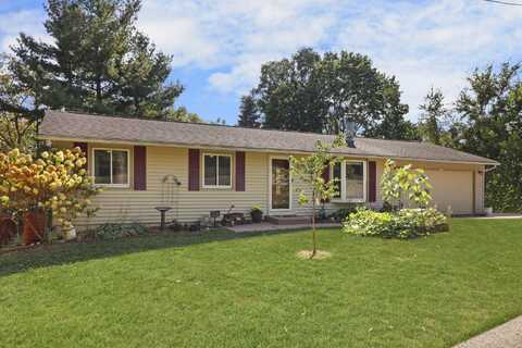 W1369 Birchwood Rd, Genoa City, WI 53128