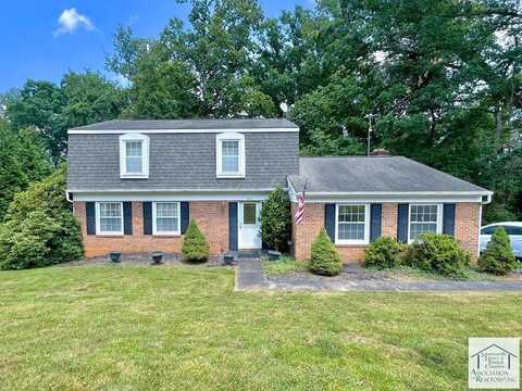 923 Mulberry Rd, Martinsville, VA 24112