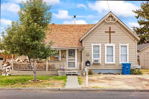 657 NE Belknap Street, Prineville, OR 97754