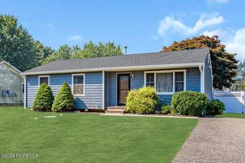 272 Roosevelt Avenue, Bayville, NJ 08721