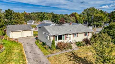 11 Norway Circle, Augusta, ME 04330