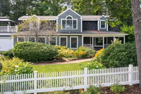 894 Princes Point Road, Yarmouth, ME 04096