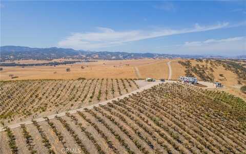 20 Nonpariel Road, Paso Robles, CA 93446