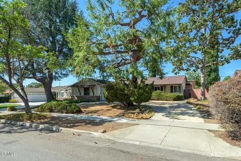 1533 Lynoak Drive, Claremont, CA 91711