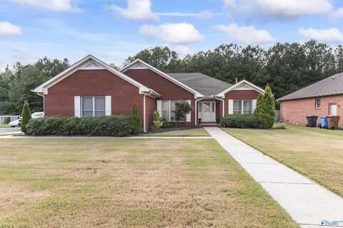 211 Bellemeade Street SW, Hartselle, AL 35640