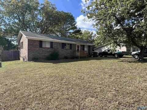 14006 Wyandotte Drive, Huntsville, AL 35803