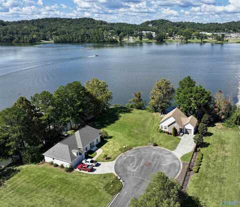 117 Riviera Drive, Guntersville, AL 35976