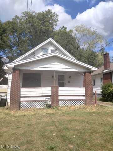 326 E Avondale Avenue, Youngstown, OH 44507