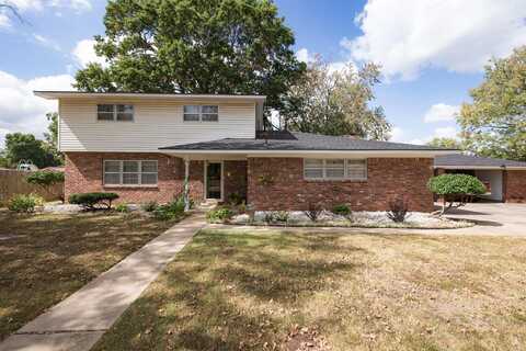 1215 Sky Lane, Miami, OK 74354