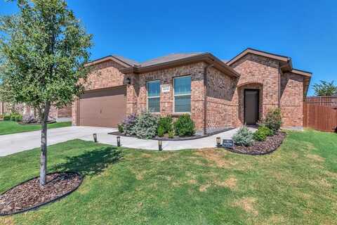 9712 Calhoun Falls Drive, Fort Worth, TX 76108