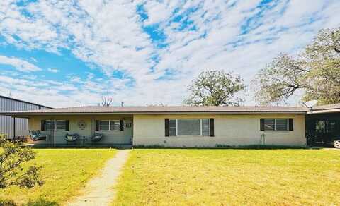 110 SW 11th St, Seminole, TX 79360