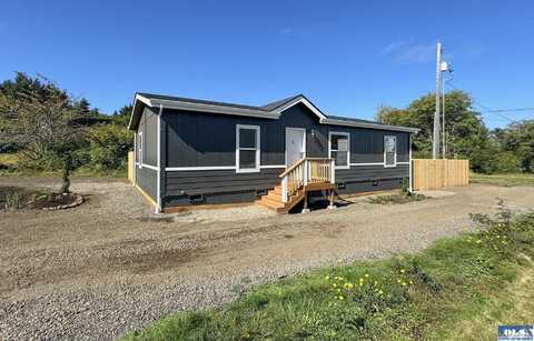 36 7th Street, Clallam Bay, WA 98326