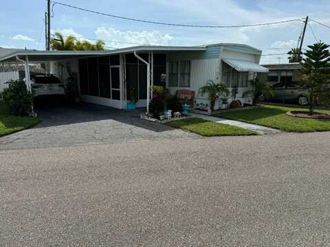 483 Holiday Blvd, Lakeland, FL 33815