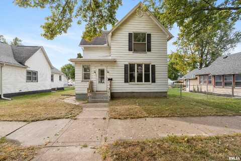 319 N 4TH Avenue, Clinton, IA 52732