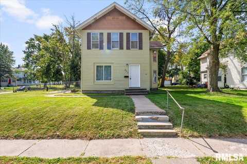 423 E 15TH Street, Davenport, IA 52803