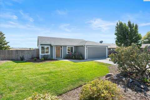 3820 Meadow View Dr, Pasco, WA 99301