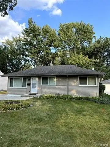 27726 LEXINGTON Parkway, Southfield, MI 48076