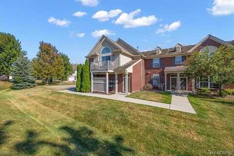 29957 FOX RUN Circle, Warren, MI 48092