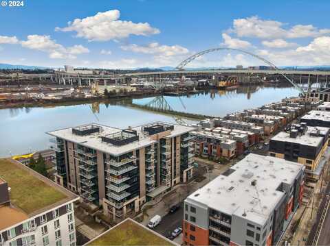 1830 NW RIVERSCAPE ST, Portland, OR 97209