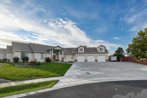 798 W SANDPIPER AVE, Hermiston, OR 97838