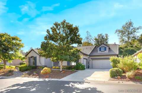 1032 Inverlochy Dr, Fallbrook, CA 92028