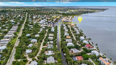 526 N Yachtsman Dr, Sanibel, FL 33957