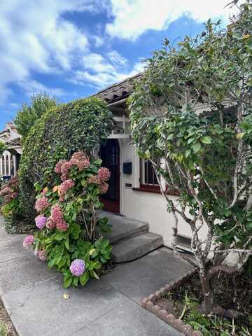 220 E Sola Street, SANTA BARBARA, CA 93101