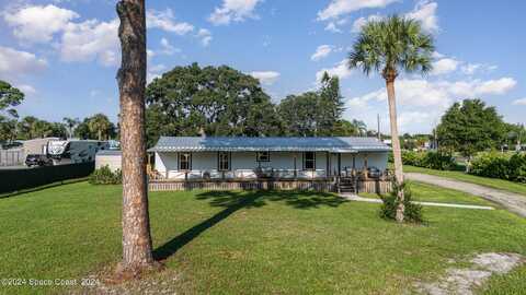 8110 Pine Ridge Trail, Sebastian, FL 32976