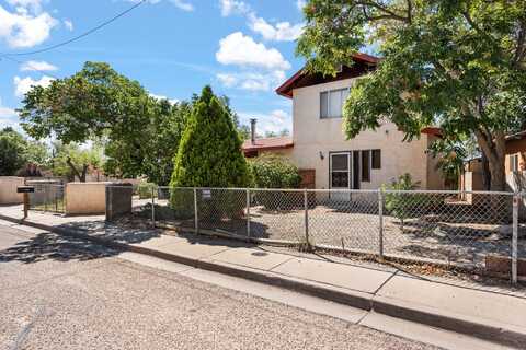 1608 C De Baca, Santa Fe, NM 87505