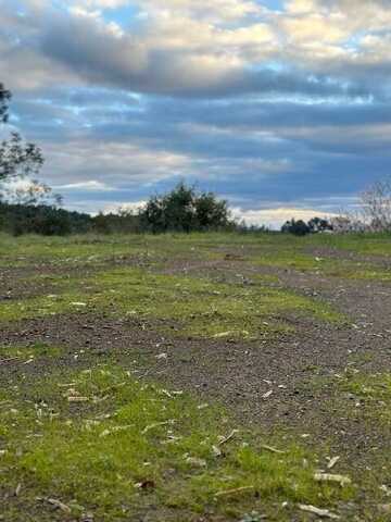 Backbone Rd. Avenue, Redding, CA 96003