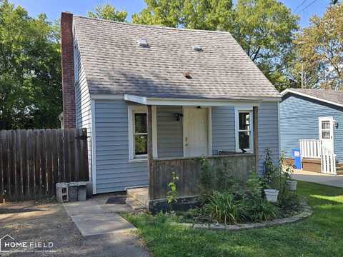 1236 S Pearce, Owosso, MI 48867