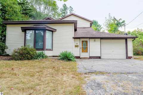 314 Huron, East Tawas, MI 48730