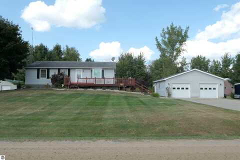 10351 E Wing Road, Shepherd, MI 48883