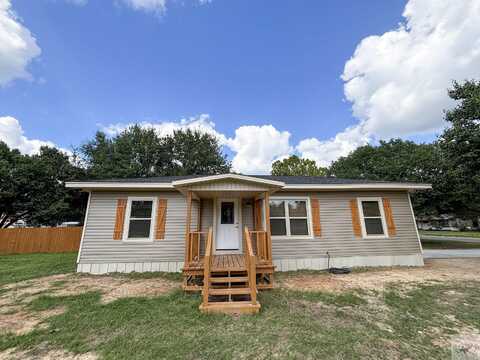 406 S West, New Boston, TX 75570