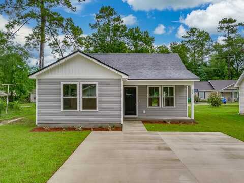 16 Menomini Street, Crawfordville, FL 32327