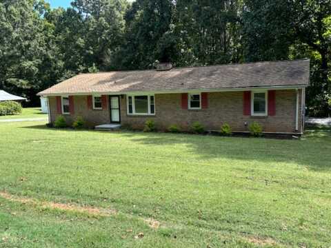 387 Gladstone Road, Mocksville, NC 27028