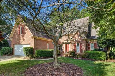 7 Regal Court, Greensboro, NC 27410