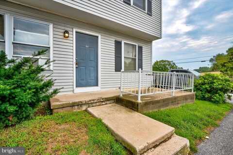 1855 HOLLY LANE, CHAMBERSBURG, PA 17202