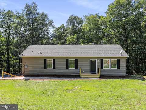 424 CLEMENTS MOUNTAIN LANE, BERKELEY SPRINGS, WV 25411