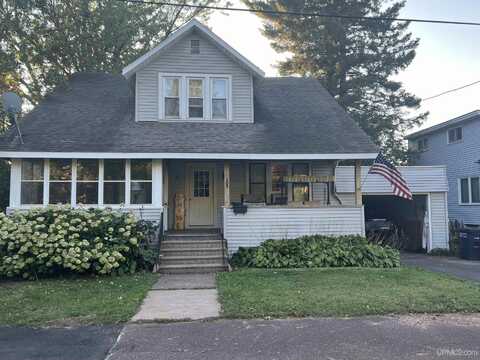 209 Alfred Wright, Ironwood, MI 49938