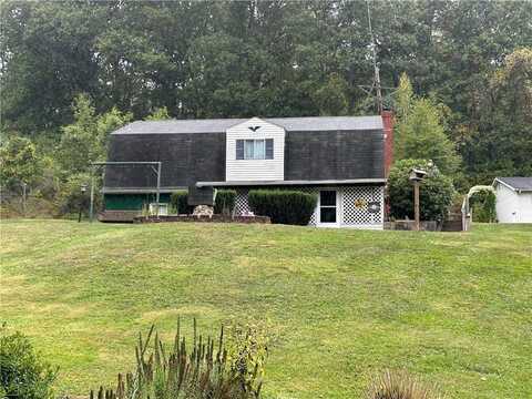 138 Deemer Rd, Manor, PA 16226