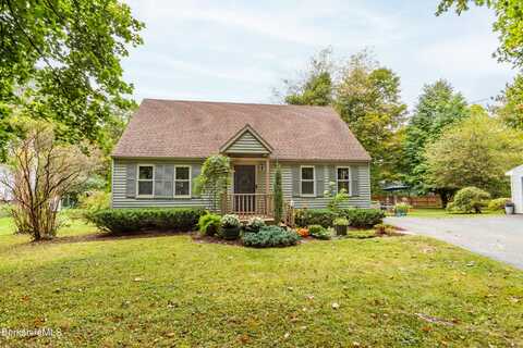 41 Old State Rd, Lanesborough, MA 01224