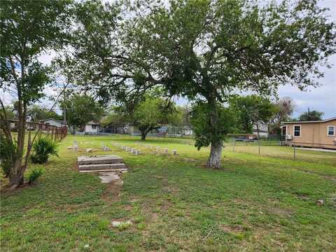 502 W Avenue C, Robstown, TX 78380