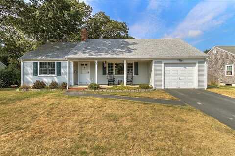 69 Trowbridge Path, West Yarmouth, MA 02673