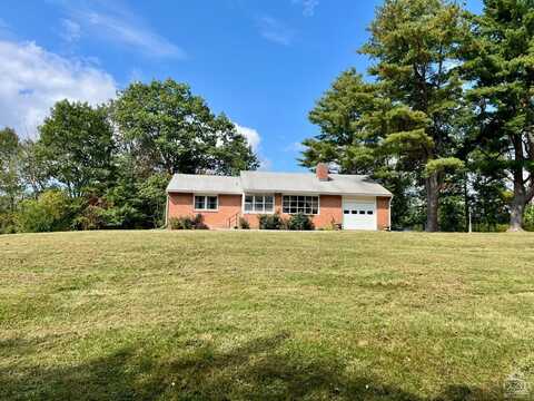 27 Upper Cady Road, Old Chatham, NY 12136