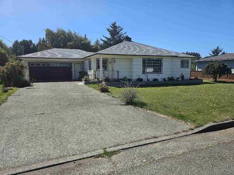 475 Esta, Crescent City, CA 95531