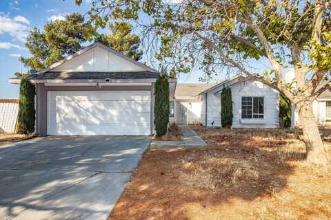 601 Trixis Avenue, Lancaster, CA 93534