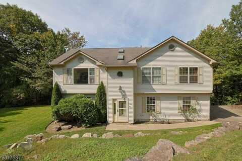 43 Jamesburg Rd, West Milford, NJ 07421