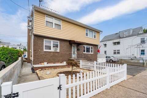 290-292 Edmund Ave, Paterson, NJ 07502