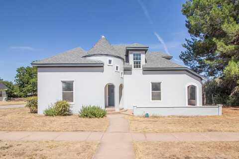 410 Pine Street, Sweetwater, TX 79556